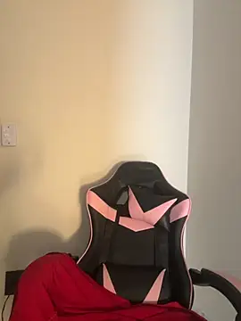 Manu 2002  online show from November 12, 2025, 10:04 am