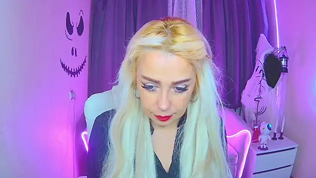 KatrinaCharm online show from November 2, 2025, 7:11 am