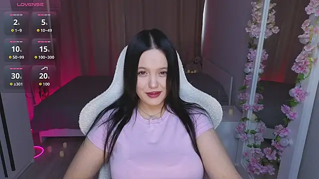 Betty  Davvis online show from October 15, 2025, 1:22 pm