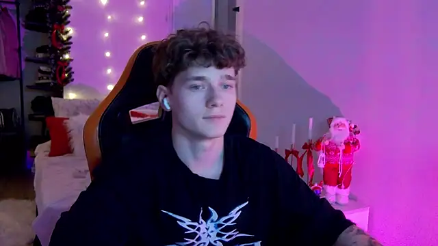 DanyDavis online show from December 2, 2025, 10:05 pm