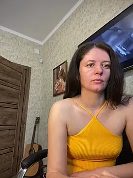 MariannaSida online show from April 8, 2026, 6:13 am