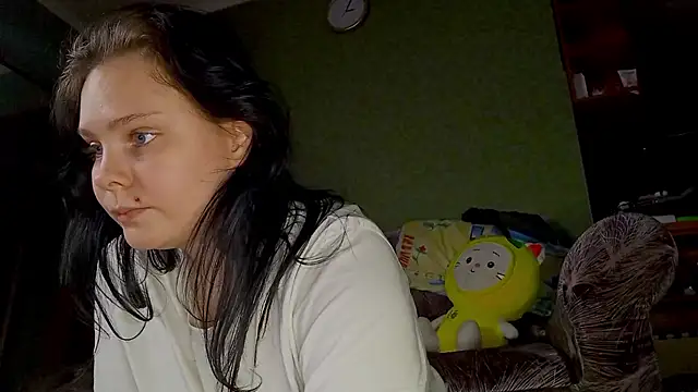 Snapshot of SweetPiggyx chatting on April 18, 2026, 6:01 pm SweetPiggyx online show from April 18, 2026, 6:01 pm