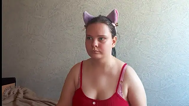 Snapshot of SweetPiggyx chatting on May 9, 2026, 1:38 pm SweetPiggyx online show from May 9, 2026, 1:38 pm