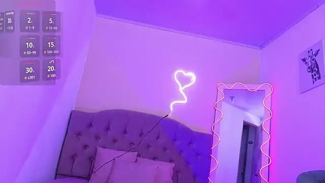 Snapshot of kissy_tay chatting on October 17, 2025, 12:08 pm kissy tay online show from October 17, 2025, 12:08 pm