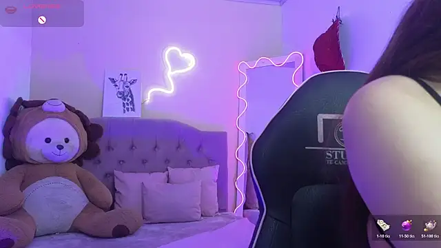 Snapshot of kissy_tay chatting on October 21, 2025, 11:33 am kissy tay online show from October 21, 2025, 11:33 am