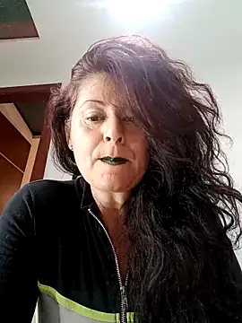 lunadicty online show from November 22, 2025, 11:26 pm