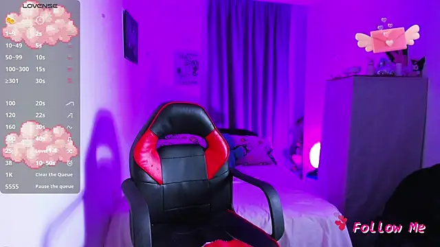 SkylerBennet online show from September 23, 2025, 3:53 am