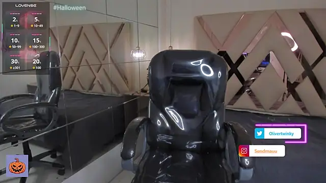 OliverTwinky online show from October 21, 2025, 1:34 pm