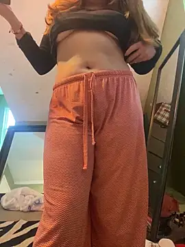 Snapshot of bankruptbabe chatting on December 22, 2025, 7:22 pm bankruptbabe online show from December 22, 2025, 7:22 pm