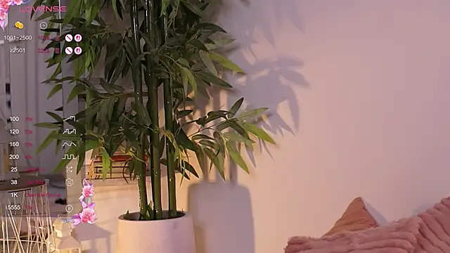 RubyxBanks online show from September 15, 2025, 12:21 am