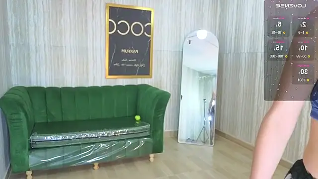 clementine t online show from September 27, 2025, 2:38 am