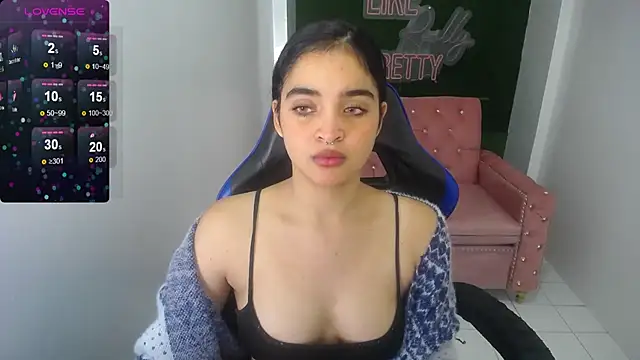 clementine t online show from October 13, 2025, 12:27 pm