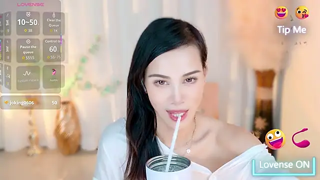 LunaBelle1984 online show from September 23, 2025, 3:15 pm