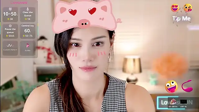 LunaBelle1984 online show from November 22, 2025, 3:33 pm