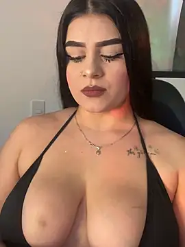Snapshot of Kariina__69 chatting on June 4, 2026, 5:08 pm Kariina 69 online show from June 4, 2026, 5:08 pm