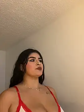 Snapshot of Kariina__69 chatting on July 4, 2026, 12:55 pm Kariina 69 online show from July 4, 2026, 12:55 pm