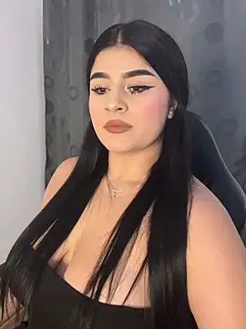 Snapshot of Kariina__69 chatting on July 8, 2026, 6:45 pm Kariina 69 online show from July 8, 2026, 6:45 pm