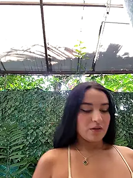 Rosa Warreen  online show from September 29, 2025, 12:43 pm