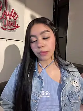 Cristina pinkk online show from October 11, 2025, 2:22 am