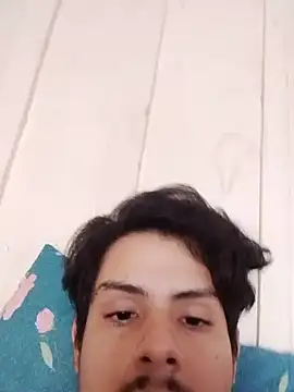 Snapshot of Omoraia chatting on December 13, 2025, 7:53 pm Omoraia online show from December 13, 2025, 7:53 pm