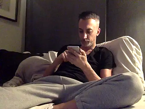 who am i x404 online show from January 6, 2026, 8:01 pm