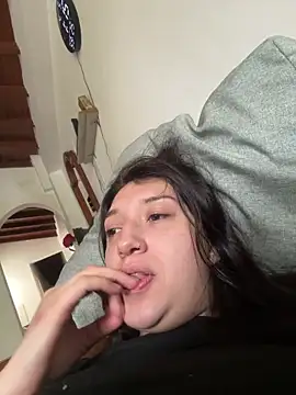 Mia  Gray online show from April 5, 2026, 6:16 pm