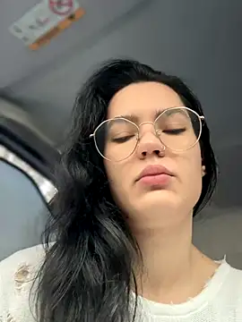 MeekyRich online show from October 8, 2025, 3:04 am