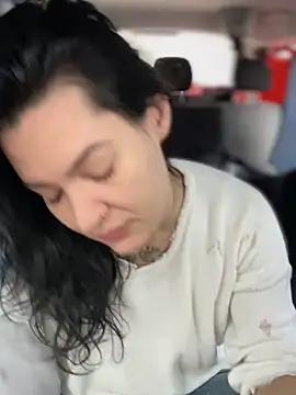 MeekyRich online show from October 11, 2025, 2:33 am