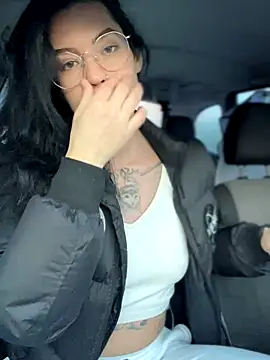 MeekyRich online show from October 31, 2025, 1:17 am