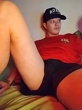 erickdlima1 online show from October 29, 2025, 10:44 pm