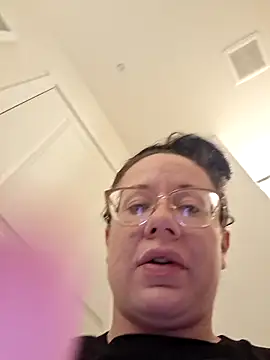 Snapshot of kinkikatie69 chatting on February 11, 2026, 1:27 pm kinkikatie69 online show from February 11, 2026, 1:27 pm