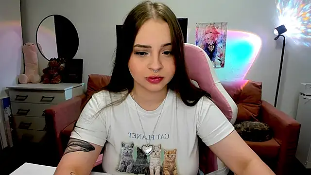 mistress lain online show from September 25, 2025, 7:50 pm