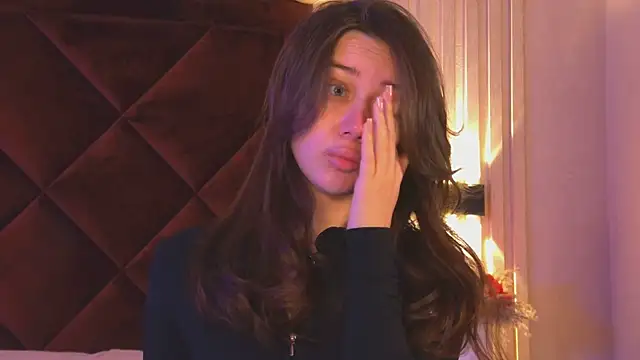 StacyHarland online show from April 10, 2026, 4:17 am