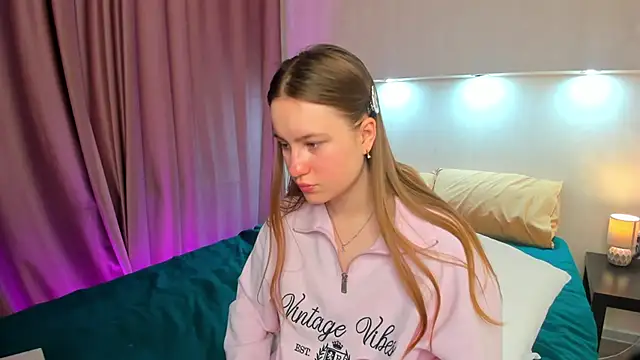 Snapshot of Candy_Cansew chatting on September 9, 2025, 1:38 am Candy Cansew online show from September 9, 2025, 1:38 am