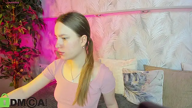 Snapshot of Candy_Cansew chatting on September 30, 2025, 12:04 am Candy Cansew online show from September 30, 2025, 12:04 am