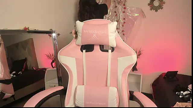 Paprika  online show from October 15, 2025, 6:30 pm