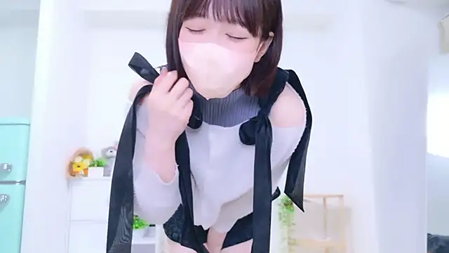 Snapshot of _suika_ chatting on June 17, 2026, 11:56 am suika online show from June 17, 2026, 11:56 am