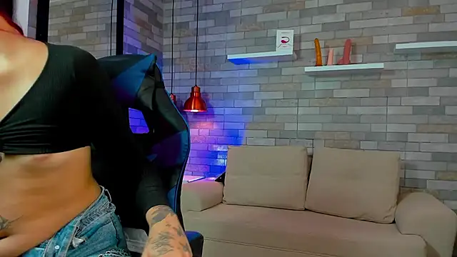 DixyPalmer online show from October 11, 2025, 7:56 pm