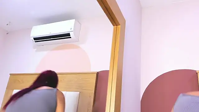 ZoeMorris online show from September 30, 2025, 11:37 am