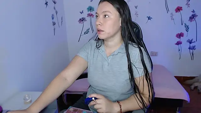 mariaana  222 online show from March 7, 2026, 9:34 pm