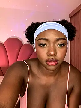 alissradiante1 online show from October 24, 2025, 1:46 am