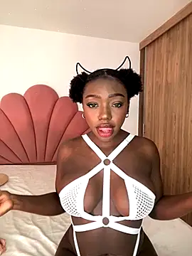 alissradiante1 online show from November 6, 2025, 1:17 am