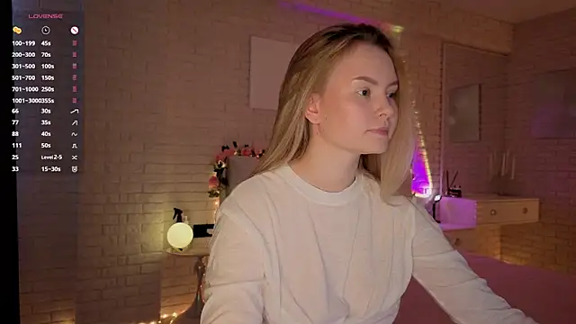 FlowersLover online show from October 4, 2025, 10:57 am