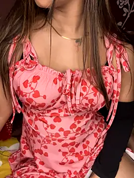 Scarlett 1819 online show from December 21, 2025, 5:09 pm