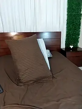 Tifany-fox online show from January 14, 2026, 2:55 pm