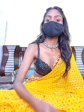 Snapshot of Riya_R24 chatting on March 17, 2026, 10:18 am Riya R24 online show from March 17, 2026, 10:18 am