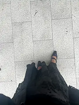 xiaoyuan01 online show from September 22, 2025, 1:40 am