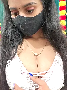 Aanya hotty online show from November 20, 2025, 4:29 pm