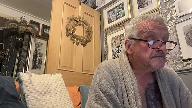 poggles online show from October 19, 2025, 8:31 pm