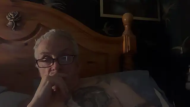 poggles online show from November 6, 2025, 9:15 pm